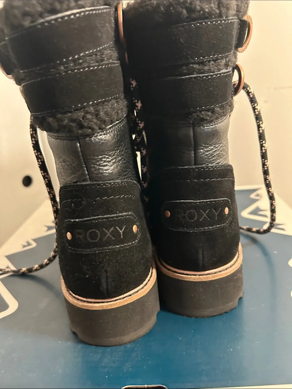 Roxy Black Faux-Leather Snow Boots with Copper Trim